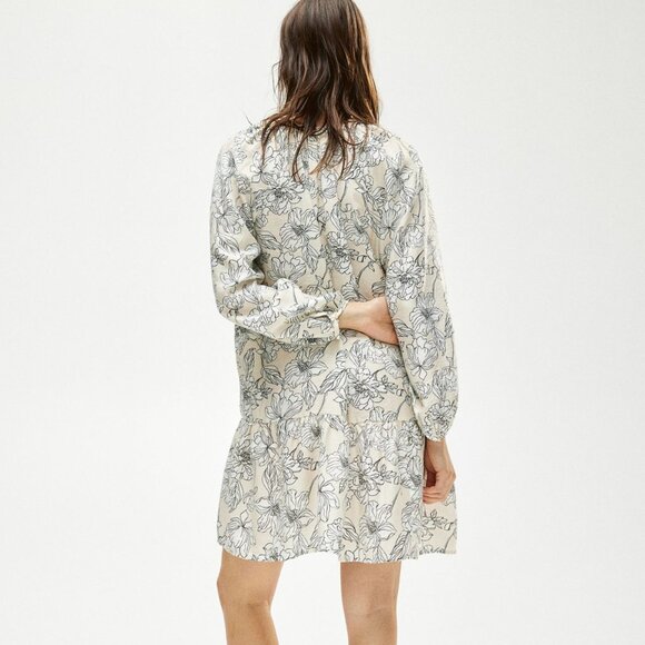 NWT H&M  Floral Dress/Tunic Long Sleeve V-shaped Neck Ties Ruffle Hem L/XL Beige - Picture 3 of 16